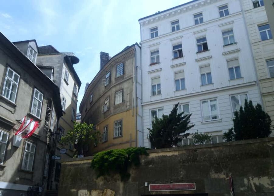 Vienna's Highlights in two hours (two options) - Why Vienna’s Greek Quarter makes a good short tour