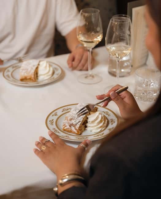 Vienna: Schönbrunn Palace Evening Tour, Dinner and Concert - Who will enjoy this evening most?