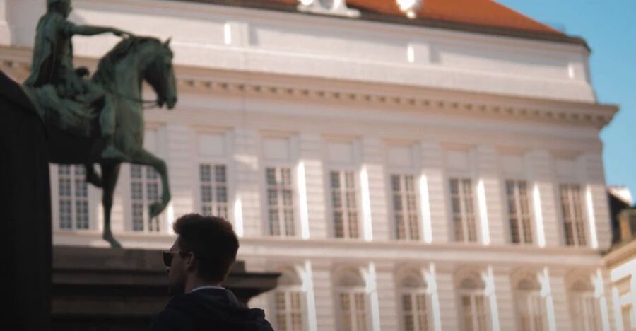Vienna: Sex, Scandal & Taboo History Guided City Tour - The first stories: Vienna’s respectable face
