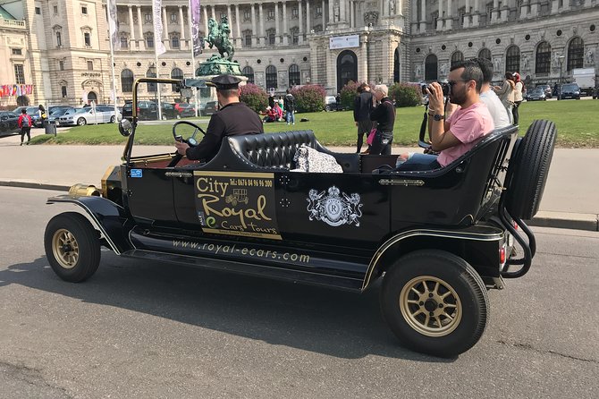 Vienna: Silver Tour (30 min) Vienna City Center Sightseeing Tour - The Spanish Riding School and imperial tradition