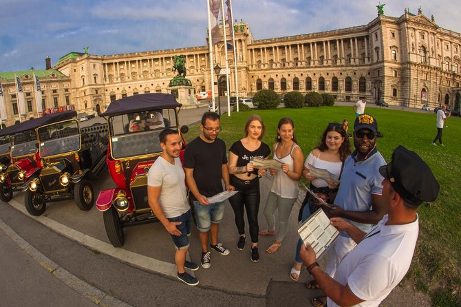 Vienna: Silver Tour (30 min) Vienna City Center Sightseeing Tour - The Hofburg: Vienna’s grand central stage