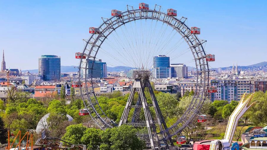 Vienna: Skip-the-cashier-desk-line Giant Ferris Wheel Ride - Key points to know before you go