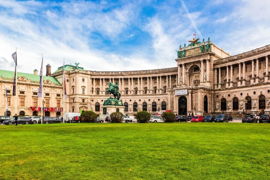 Vienna: Skip-the-Line Hofburg Ticket & Sisi Museum Tour - Why the Hofburg works well in a short Vienna visit