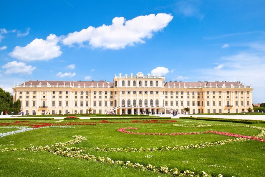 Vienna: Skip-the-Line Schonbrunn Palace Private Tour - Booking advice before you choose