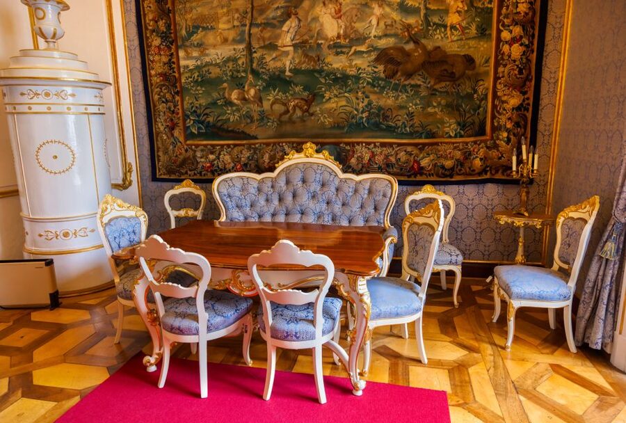 Vienna: Skip-the-Line Schonbrunn Palace Private Tour - Who will enjoy this Schonbrunn tour most?