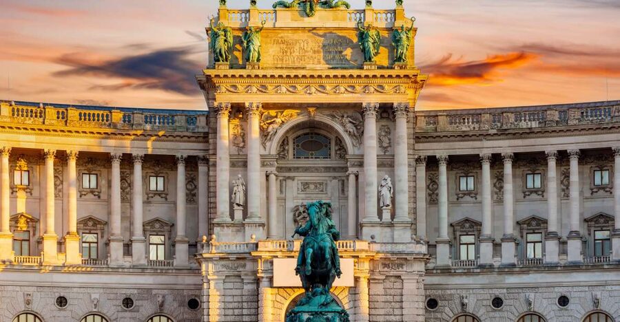Vienna: Skip-the-Line Sisi Museum, Hofburg and Gardens Tour - Why the Hofburg works well in a short tour