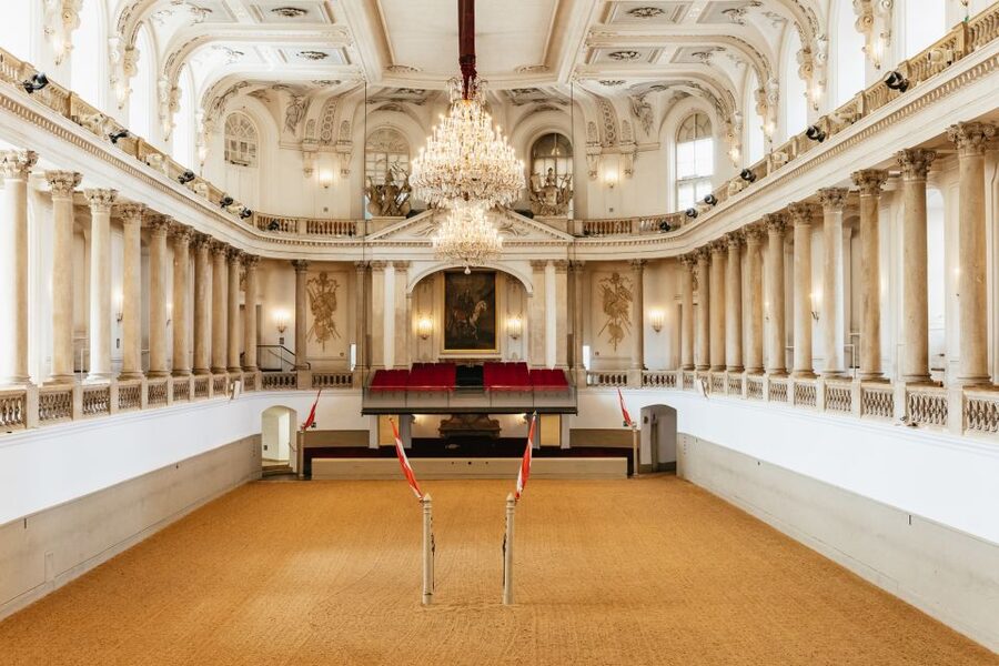 Vienna Spanish Riding School Guided Tour - Rules, access, and useful preparation