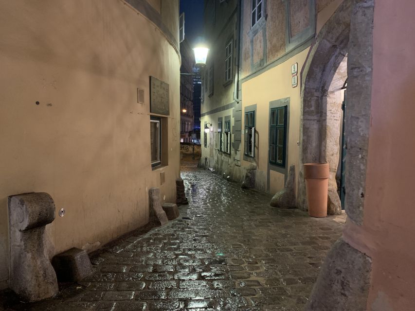 Vienna: Spooky Ghost Tour in English - Five things to know before you book