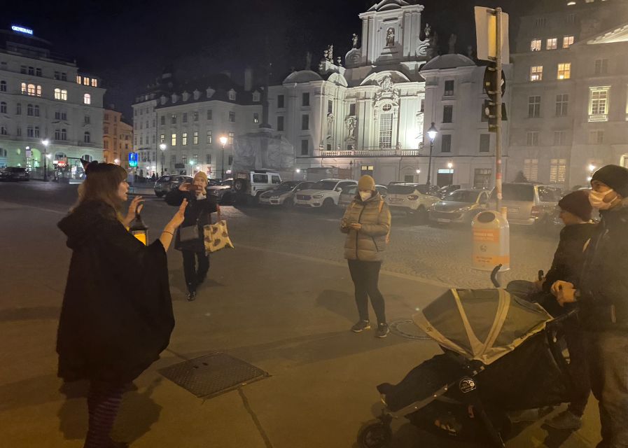 Vienna: Spooky Ghost Tour in English - St. Stephen’s Cathedral and the dead beneath Vienna