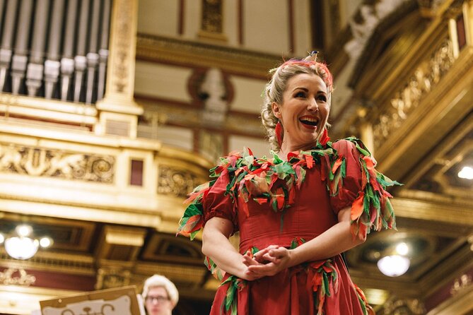 Vienna State Opera House Mozart Concert in Historical Costumes - Who will enjoy this most?