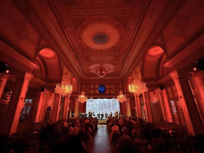 Vienna: Strauss Classical Concert with Soprano & Light Show - What happens during the 8:30 PM performance