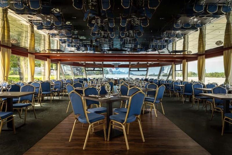 Vienna: Sunset Summer Cruise - What the service and atmosphere are like