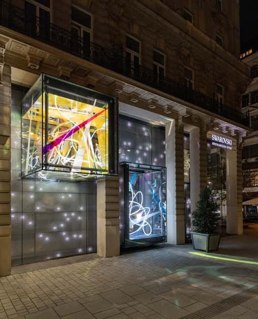 Vienna: Swarovski DIY Workshop Experience - A Glass of Prosecco Before the Craft