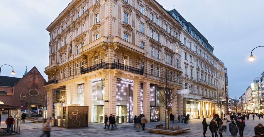 Vienna: Swarovski House Tour with Champagne and Gift - What the $14 Swarovski House experience really is