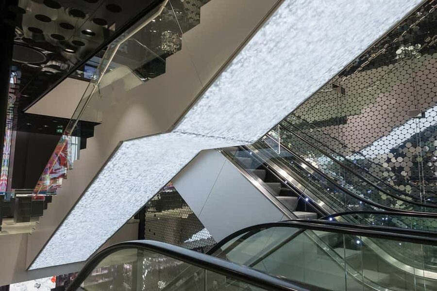 Vienna: Swarovski House Tour with Champagne and Gift - The pop-up store and the retail side