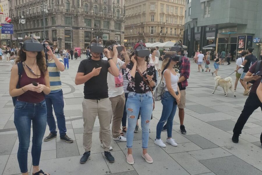 Vienna: Time Traveling Virtual Reality Sightseeing Tour - The Live Guides and Audio Experience