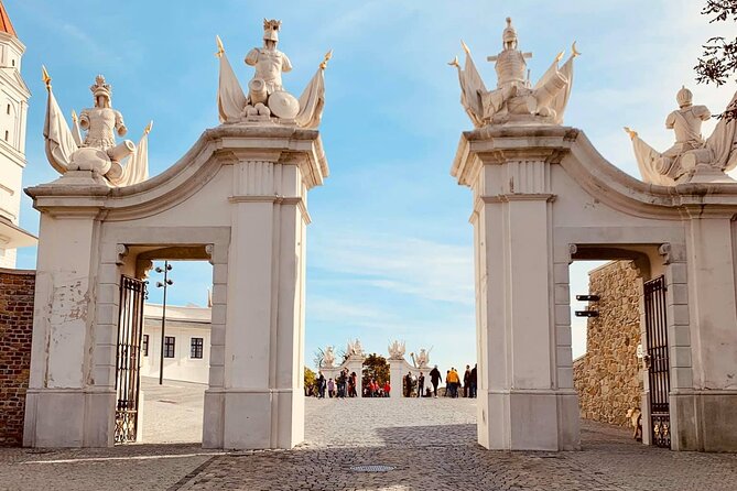 Vienna to Budapest and Bratislava Private Full Day Guided Tour - Why this private day trip is tempting