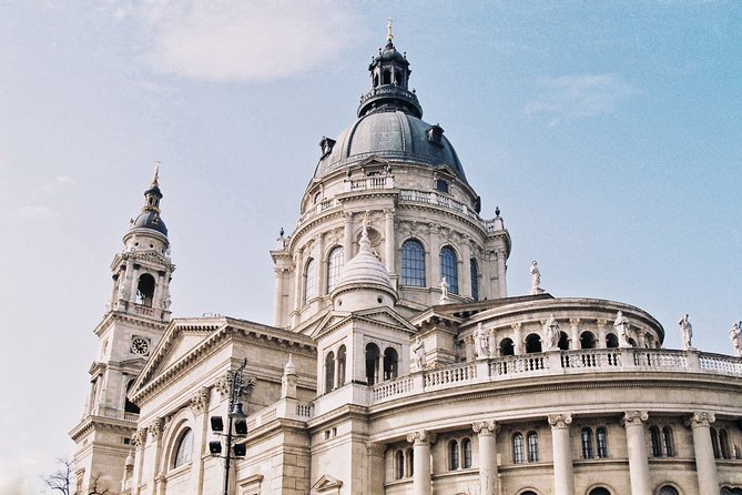 Vienna to Budapest - Private transfer with 2h of Sightseeing - The driver makes or breaks your expectations