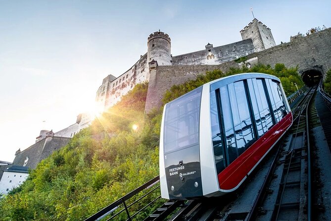 Vienna To Hallstatt Day Tour With Hotel Pick-Up And Drop Off - Eating in Hallstatt without losing your free time