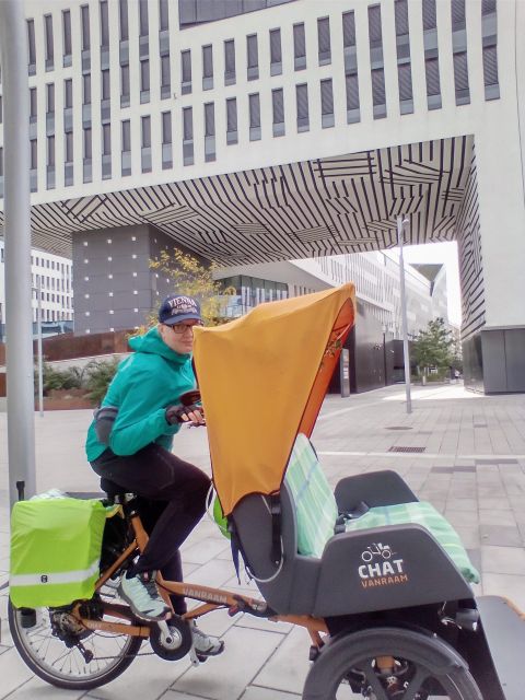 Vienna: Tour RAXI (electric rickshaw) 3 hours in Vienna - Old Danube and Donau Park