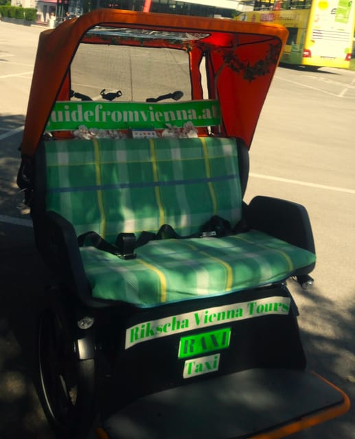 Vienna: Tour RAXI (electric rickshaw) 3 hours in Vienna - What the three-hour format feels like