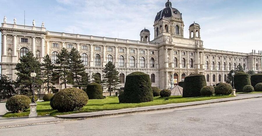 Vienna: Walking Tour of the Historic Ringstrasse - Meeting Liebenberg and entering the Ringstrasse story