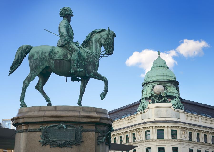 Vienna: World War II Historical Walking Tour - Headsets, group size, and guiding quality