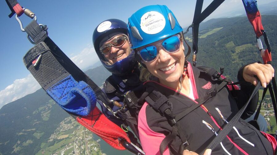 Villach/Ossiachersee: Paragliding "Action" Tandemflug - What the flight feels like for a first-time flyer