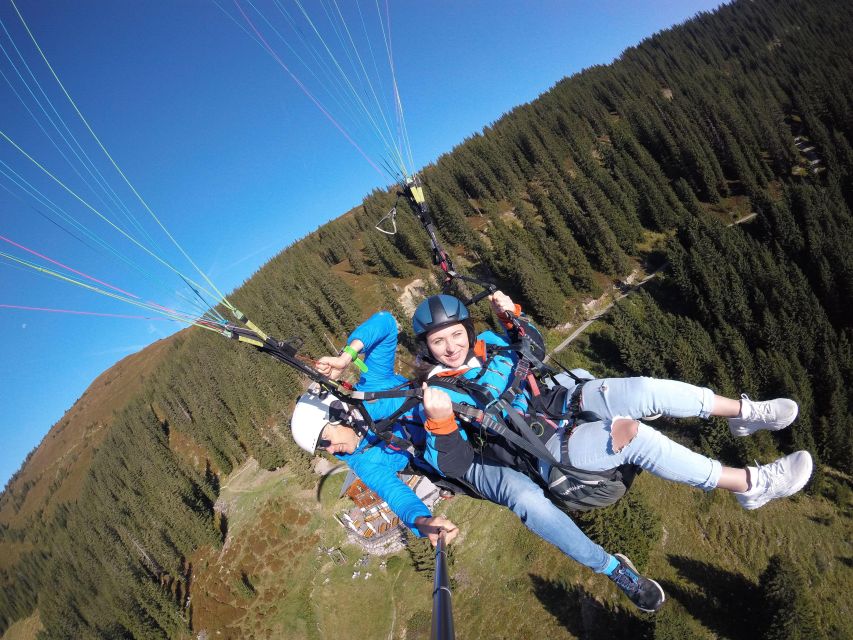 Zell am See: Paragliding Tandem Flight - Meeting the pilots and preparing to fly